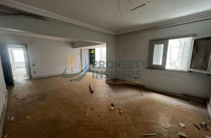 شقة - 3 - 2 للبيع في شارع لبنان - المهندسين - الجيزة شقة - 3 - 2 للبيع في شارع لبنان - المهندسين - الجيزة