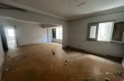 شقة - 3 غرف نوم - 2 حمامات للبيع في شارع لبنان - المهندسين - الجيزة