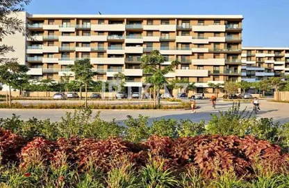 شقة - 3 غرف نوم - 3 حمامات للبيع في كمبوند البروج - كمبوندات الشروق - مدينة الشروق - القاهرة