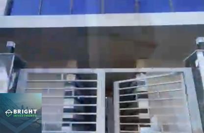 Apartment - 4 Bedrooms - 3 Bathrooms for sale in Ganoob El Acadimia - New Cairo City - Cairo