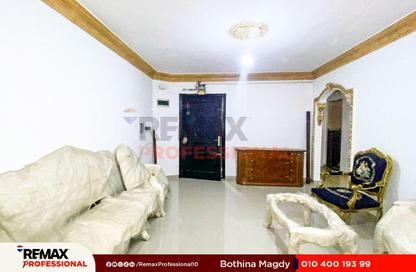 Apartment - 3 Bedrooms - 1 Bathroom for sale in Al Geish Road - Glim - Hay Sharq - Alexandria