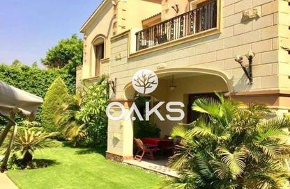 فيلا - 5 غرف نوم - 5 حمامات للبيع في سوان ليك قطامية - التجمع الاول - مدينة القاهرة الجديدة - القاهرة