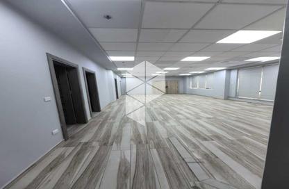 Clinic - Studio - 2 Bathrooms for rent in Akhnaton St. - District 5 - The 5th Settlement - New Cairo City - Cairo Clinic - Studio - 2 Bathrooms for rent in Akhnaton St. - District 5 - The 5th Settlement - New Cairo City - Cairo