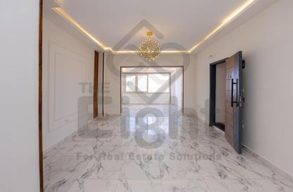 شقة - 3 - 2 للبيع في شارع محمود العيسوي - ميامي - حي اول المنتزة - الاسكندرية شقة - 3 - 2 للبيع في شارع محمود العيسوي - ميامي - حي اول المنتزة - الاسكندرية