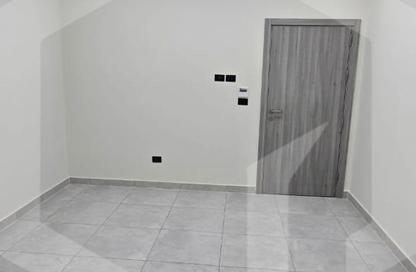 Clinic - 2 Bedrooms - 1 Bathroom for rent in Hale Town - 6 October City - Giza