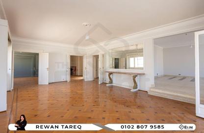 Apartment - 3 Bedrooms - 2 Bathrooms for sale in Abou Quer Road - Roushdy - Hay Sharq - Alexandria