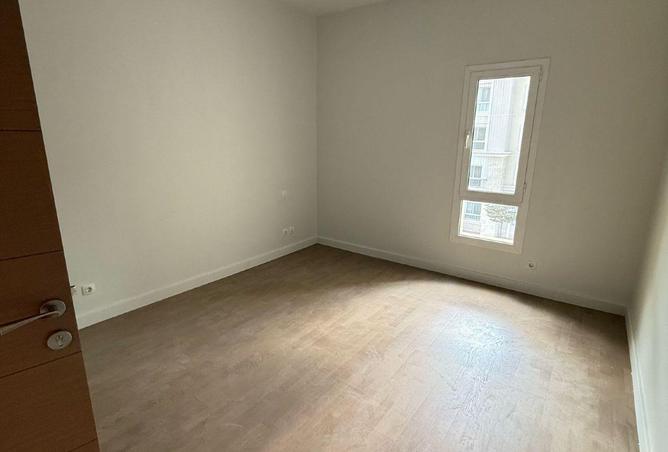 8703698 - Property Image 2