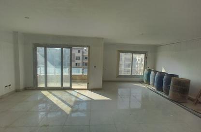 (بنتهاوس  (روف - 4 - 4 للبيع في كمبوند جامعة القاهرة - كمبوندات الشيخ زايد - الشيخ زايد - الجيزة