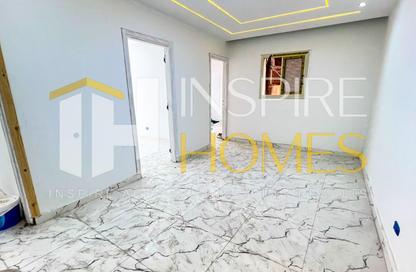 Apartment - 3 Bedrooms - 1 Bathroom for sale in Camp Chezar - Hay Wasat - Alexandria