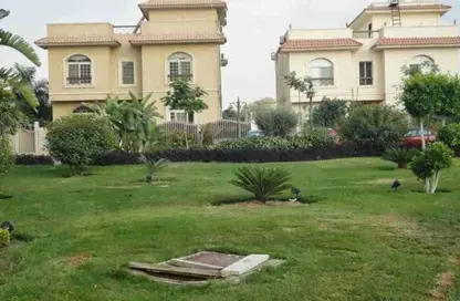 Villa - 5 Bedrooms - 6 Bathrooms for sale in Flowers Park - North Investors Area - New Cairo City - Cairo