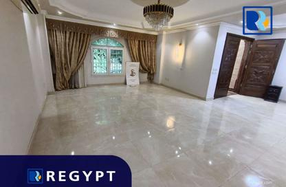 Office Space - Studio - 2 Bathrooms for rent in Al Laselky St. - El Laselky - New Maadi - Hay El Maadi - Cairo