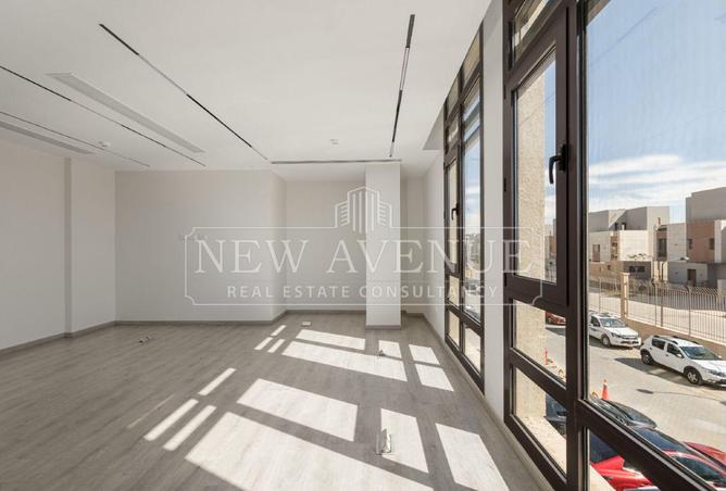 101789937 - Property Image 2
