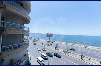 مساحات مكتبية - استوديو - 3 حمامات للايجار في طريق الجيش - كامب شيزار - حي وسط - الاسكندرية