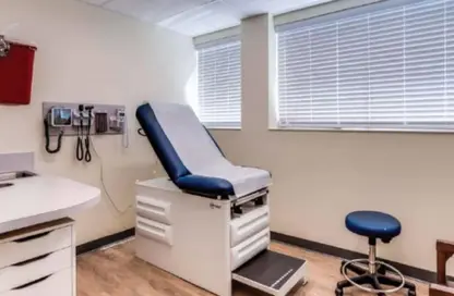 Clinic - 1 Bedroom - 1 Bathroom for sale in 1O1 Mall - Sheikh Zayed City - Giza