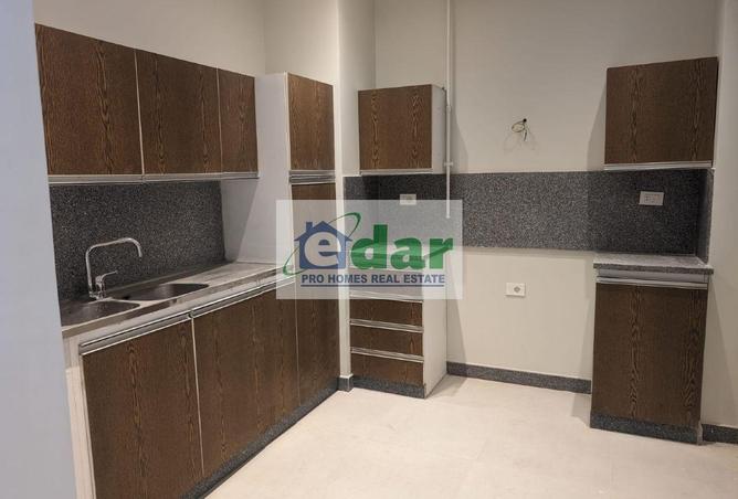 102070172 - Property Image 3