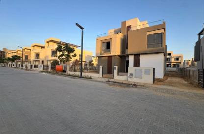 Villa - 5 - 6 for sale in The Crown - Cairo Alexandria Desert Road - 6 October City - Giza