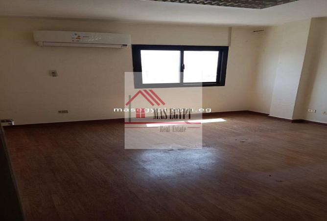 99670082 - Property Image 3