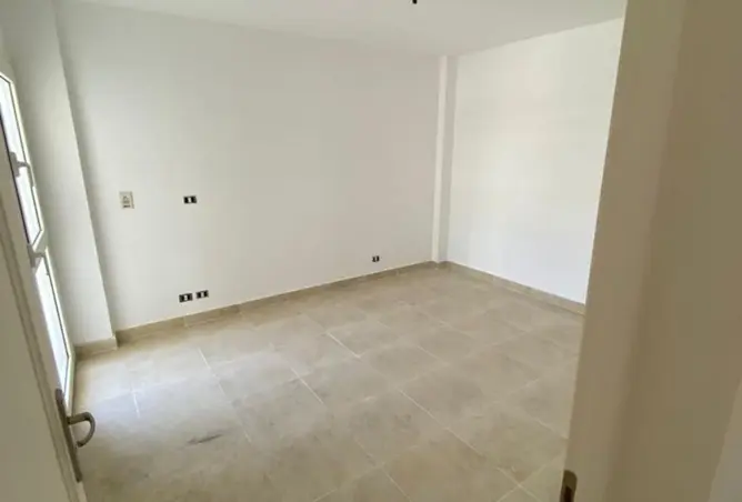 117280748 - Property Image 3