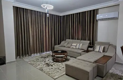 Apartment - 2 Bedrooms - 2 Bathrooms for rent in Mostashareen - North Investors Area - New Cairo City - Cairo
