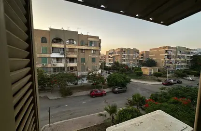 شقة - 2 غرف نوم - 2 حمامات للايجار في الحي الاول - الشيخ زايد - الجيزة
