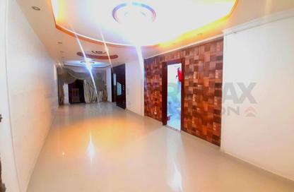Apartment - 3 Bedrooms - 2 Bathrooms for rent in Smouha - Hay Sharq - Alexandria