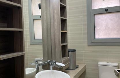 Apartment - 2 Bedrooms - 2 Bathrooms for rent in Palm Hills Village Gate - South Investors Area - New Cairo City - Cairo