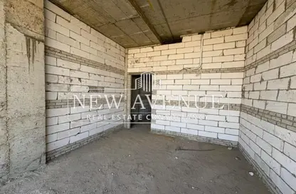 Office Space - 2 Bedrooms - 2 Bathrooms for sale in Lake View Residence - 5th Settlement Compounds - The 5th Settlement - New Cairo City - Cairo