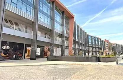 Restaurant - Studio - 3 Bathrooms for sale in Three Sixty - 5th Settlement Compounds - The 5th Settlement - New Cairo City - Cairo