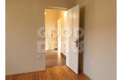 Apartment - 6 Bedrooms - 2 Bathrooms for sale in Haroun Al Rashid St. - Al Gamea Square - Heliopolis - Masr El Gedida - Cairo