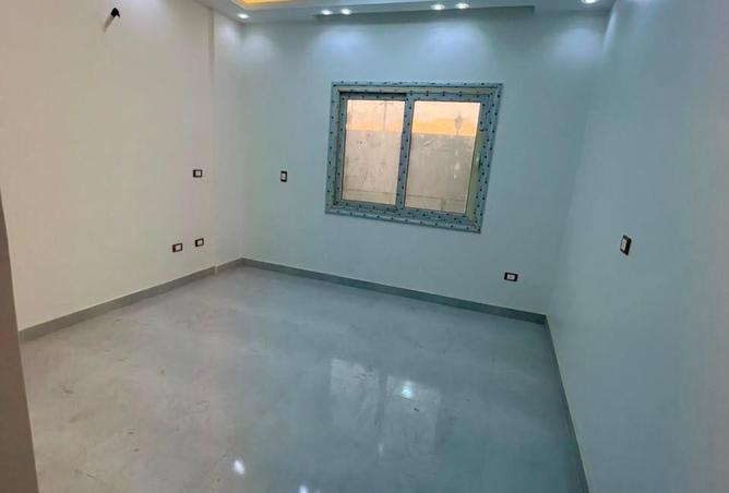 97718687 - Property Image 2