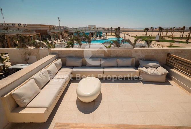102074789 - Property Image 2