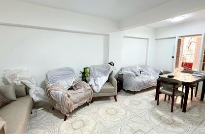 Apartment - 2 Bedrooms - 1 Bathroom for rent in Ezz Al Deen El Shamy St. - Ibrahimia - Hay Wasat - Alexandria Apartment - 2 Bedrooms - 1 Bathroom for rent in Ezz Al Deen El Shamy St. - Ibrahimia - Hay Wasat - Alexandria