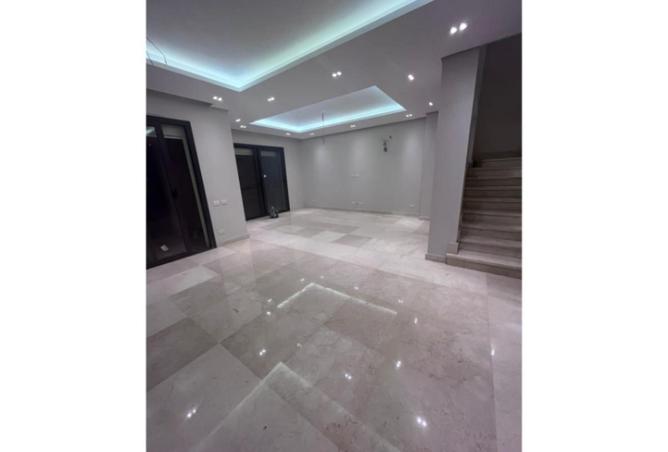 61438477 - Property Image 2