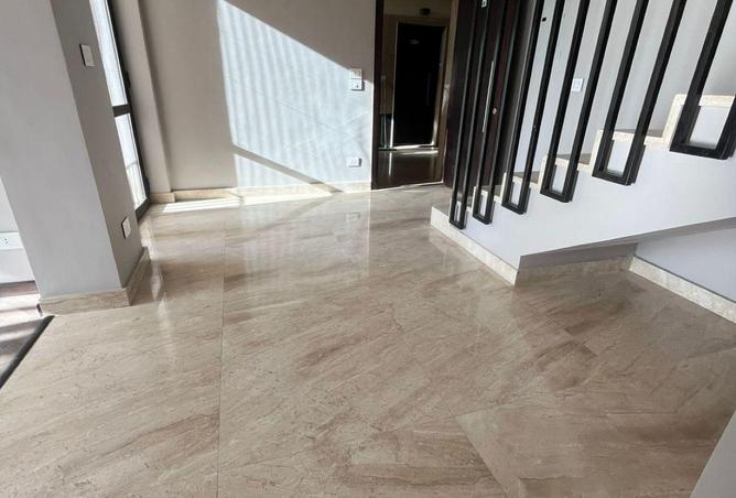 56000889 - Property Image 2