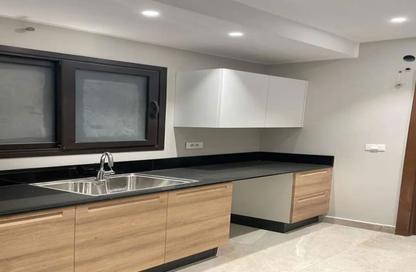 Apartment - 4 Bedrooms - 4 Bathrooms for sale in Six West - Beverly Hills - Sheikh Zayed Compounds - Sheikh Zayed City - Giza Apartment - 4 Bedrooms - 4 Bathrooms for sale in Six West - Beverly Hills - Sheikh Zayed Compounds - Sheikh Zayed City - Giza