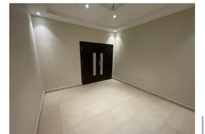 شقة - 3 غرف نوم - 3 حمامات للبيع في شارع دكتور احمد عكاشة - البنفسج 6 - البنفسج - مدينة القاهرة الجديدة - القاهرة