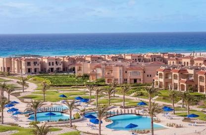 Chalet - 2 Bedrooms - 2 Bathrooms for sale in La Vista Bay - La Vista - Qesm Ad Dabaah - North Coast