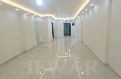 Apartment - 3 Bedrooms - 2 Bathrooms for sale in Bolkly - Hay Sharq - Alexandria Apartment - 3 Bedrooms - 2 Bathrooms for sale in Bolkly - Hay Sharq - Alexandria