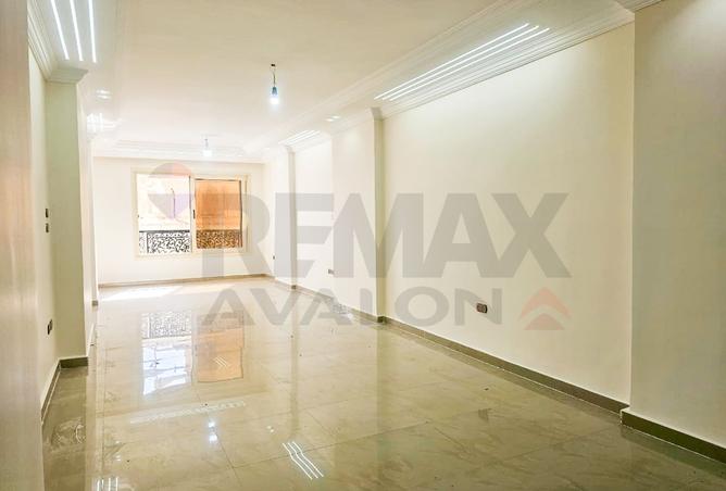 104599266 - Property Image 3