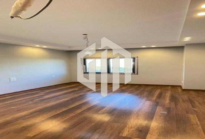 8477455 - Property Image 2