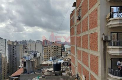شقة - 3 غرف نوم - 1 حمام للبيع في ميامي - حي اول المنتزة - الاسكندرية
