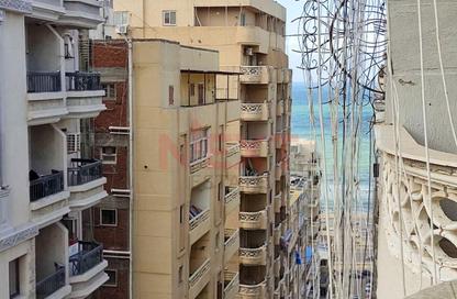 شقة - 3 غرف نوم - 1 حمام للبيع في ميامي - حي اول المنتزة - الاسكندرية