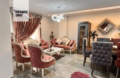 شقة - 3 غرف نوم - 2 حمامات للبيع في شارع النصر - اللاسلكي - المعادي الجديدة - حي المعادي - القاهرة