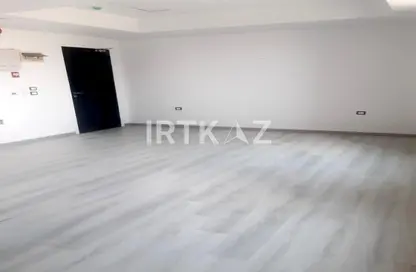 Office Space - 1 Bedroom - 1 Bathroom for rent in Cairo Business Park - 5th Settlement Compounds - The 5th Settlement - New Cairo City - Cairo