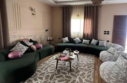 فيلا - 5 غرف نوم - 5 حمامات للبيع في كينج مريوط - حي العامرية - الاسكندرية