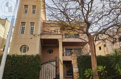 فيلا - 8 غرف نوم - 6 حمامات للبيع في سوان ليك قطامية - التجمع الاول - مدينة القاهرة الجديدة - القاهرة