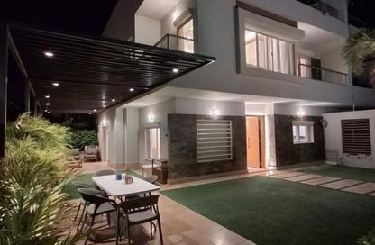 Villa - 3 - 3 for sale in Royal City - Sheikh Zayed Compounds - Sheikh Zayed City - Giza