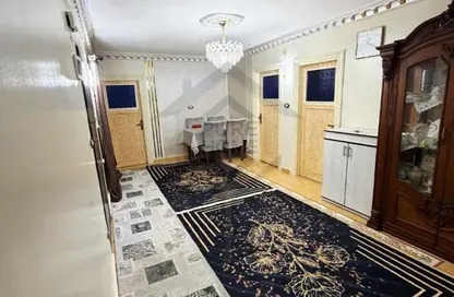 Apartment - 5 Bedrooms - 1 Bathroom for sale in Moharam Bek - Hay Wasat - Alexandria