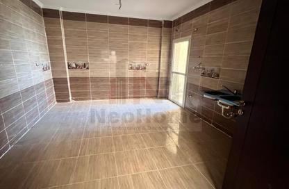 شقة - 3 غرف نوم - 3 حمامات للايجار في مدينة وصال - كمبوندات الشروق - مدينة الشروق - القاهرة