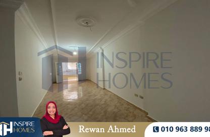 Apartment - 2 Bedrooms - 1 Bathroom for sale in Sidi Beshr - Hay Awal El Montazah - Alexandria